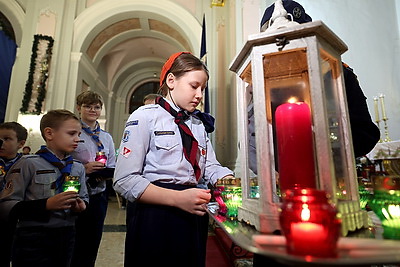 Вифлеемский огонь доставили в Минск