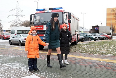 Спасателям Могилевской области вручили ключи от арендного жилья