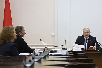 Сергеенко проводит личный прием граждан в Минске