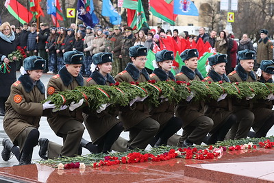 Городская детско-молодежная акция прошла на площади Победы