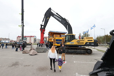 Областные \"Дажынкi\" проходят в Микашевичах