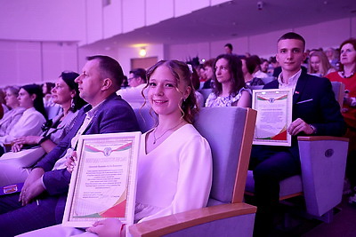 В Национальной библиотеке чествовали выдающихся выпускников школ и гимназий Минска