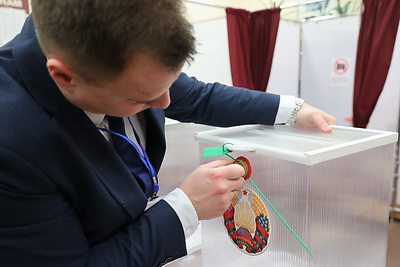 ЕДГ: в Беларуси открылись участки для голосования на выборах депутатов