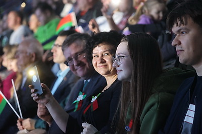 \"Время выбрало нас\": масштабный концерт \"Марафона единства\" прошел в Жлобине