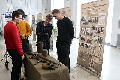 \"Марафон единства\": выставка, посвященная освобождению Беларуси, представлена в Гомеле