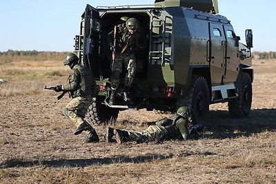 На полигоне \"Брестский\" прошли комплексные занятия с военнообязанными