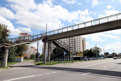 В Гомеле закрыт на капремонт самый длинный в стране пешеходный мост