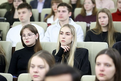 Караник провел открытый диалог со студентами и работниками ГрГУ им. Я.Купалы