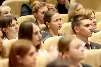 В Минске состоялось первое заседание Молодежного парламента третьего созыва