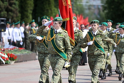 В Гродно в День пограничника прошел торжественный митинг у мемориала