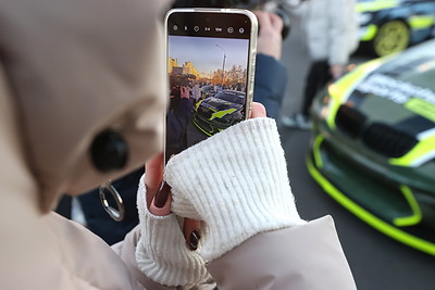 Дороги выдержали! В столице участников дрифта встретили хлебом-солью