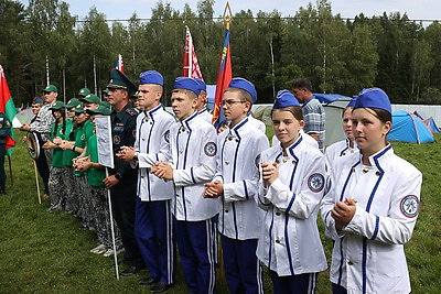 В Логойском районе стартовали сборы военно-патриотических клубов МЧС