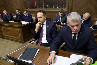 Головченко: подходы к обеспечению граждан жильем нуждаются в донастройке