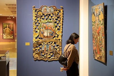 Икона \"Сретение. (Середина XVIII в.)\" представлена в экспозиции Национального художественного музея