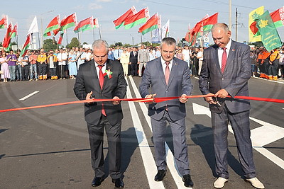 Движение на участке автодороги Центролит-Урицкое-Уваровичи открыли после реконструкции