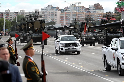 Военный парад в честь Дня Независимости прошел в Минске