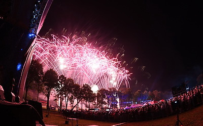 Фестиваль \"Вытокі\" в Пружанах завершился красочным шоу огней
