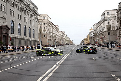 \"Никто в мире еще такого не делал\". Дрифтер из Беларуси о съемках проморолика