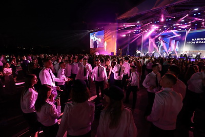 Республиканский праздник для выпускников вузов-2024 состоялся у Дворца спорта в Минске