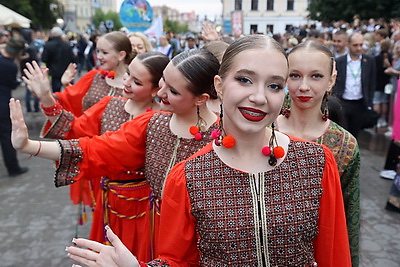 Красочное шествие представителей 35 национальностей прошло в Гродно