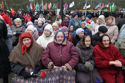 На митинге в Озаричах почтили память жертв лагеря смерти