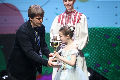 Гран-при конкурса \"Время танцевать\" получил народный ансамбль танца \"Чабарок\"