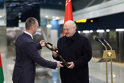 Лукашенко принял участие в торжественном открытии нового участка Минского метрополитена