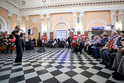 Президентский оркестр выступил с концертом на \"Марафоне единства\" в Бресте