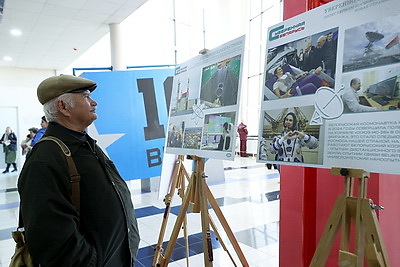 \"Время выбрало нас\": масштабный концерт \"Марафона единства\" проходит в Гомеле