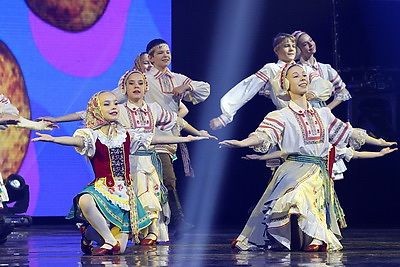 \"Время выбрало нас\": масштабный концерт \"Марафона единства\" проходит в Бобруйске