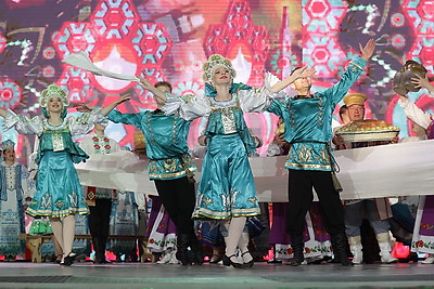 Концерт в рамках XI Форума регионов Беларуси и России прошел в Летнем амфитеатре Витебска
