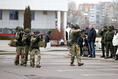 Городской квест и интерактивные площадки: второй день \"Марафона единства\" проходит в Бресте