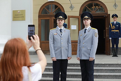 Молодые сотрудники СК приняли присягу в свой профессиональный праздник