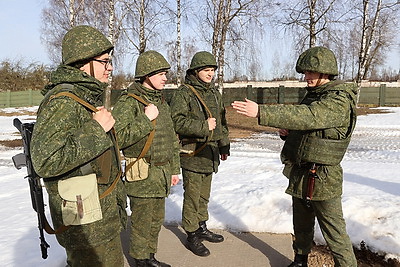 Стойкость и мужество: какие качества воспитывает в молодежи армия