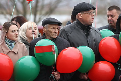 Забота о здоровье людей - приоритет госполитики. Головченко открыл новую поликлинику в Смолевичах