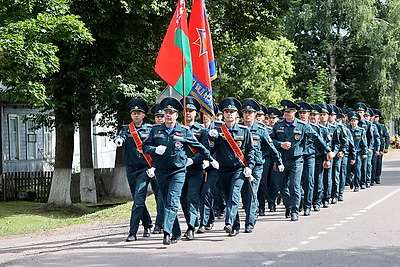 Памятный знак бойцам пожарной охраны в годы Великой Отечественной войны открыли в Сураже