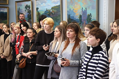 Памяти знаменитого художника Павла Масленикова: выставка \"Поколения\" открылась в Могилеве