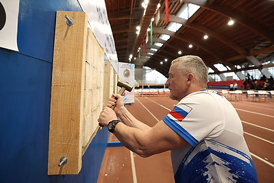 Чемпионат и первенство мира по спортивному метанию ножа стартовали в Минске