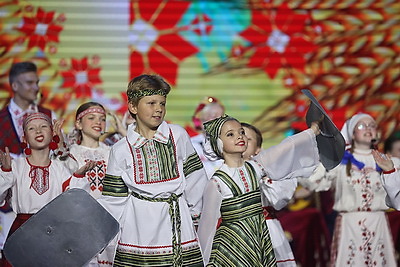 Могилевская область продолжила серию гала-концертов фестиваля \"Беларусь - моя песня\"