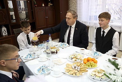 Головченко: акция \"Наши дети\" с каждым годом набирает обороты