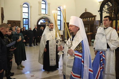 Митрополит Вениамин совершил панихиду в память жертв геноцида