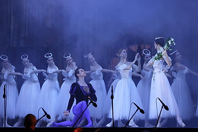 Вечера Большого театра: балет \"Жизель\" представили на фестивале в Несвиже