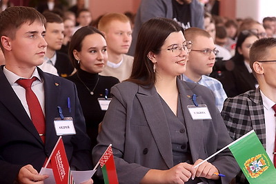 \"НЕскучная НЕлекция\": открытый диалог с молодежью прошел на \"Марафоне единства\" в Гомеле