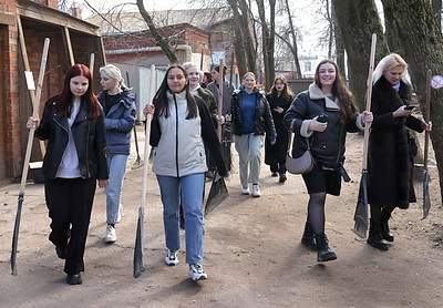 Активисты Белорусского союза женщин оказали помощь Витебскому зоопарку