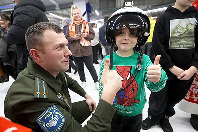 Масштабный новогодний праздник прошел в Минске