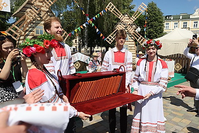 Белорусское фестивальное подворье представило в Гродно творчество всех областей страны