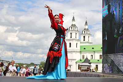 Фестиваль \"Свята льну. Роднае-моднае\" прошел в Минске