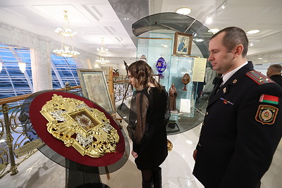 На страже мира и спокойствия. Дворец Независимости в Минске принял самую масштабную экскурсию в истории