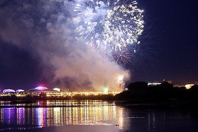 Праздничным фейерверком завершились торжества 3 июля в Минске