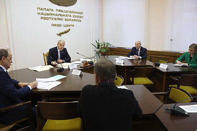 Сергеенко проводит личный прием граждан в Минске